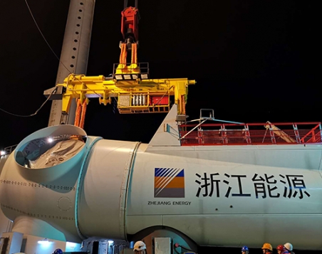 上海电气500吨机艙吊具实吊照片